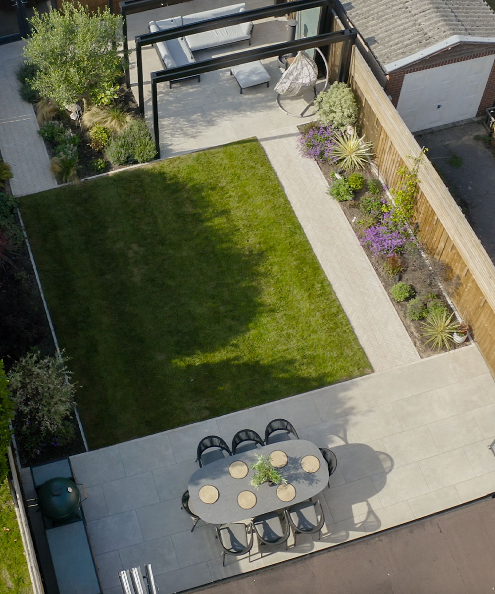 Exbury Heritage Tumbled Edge Italian Porcelain Southampton Garden