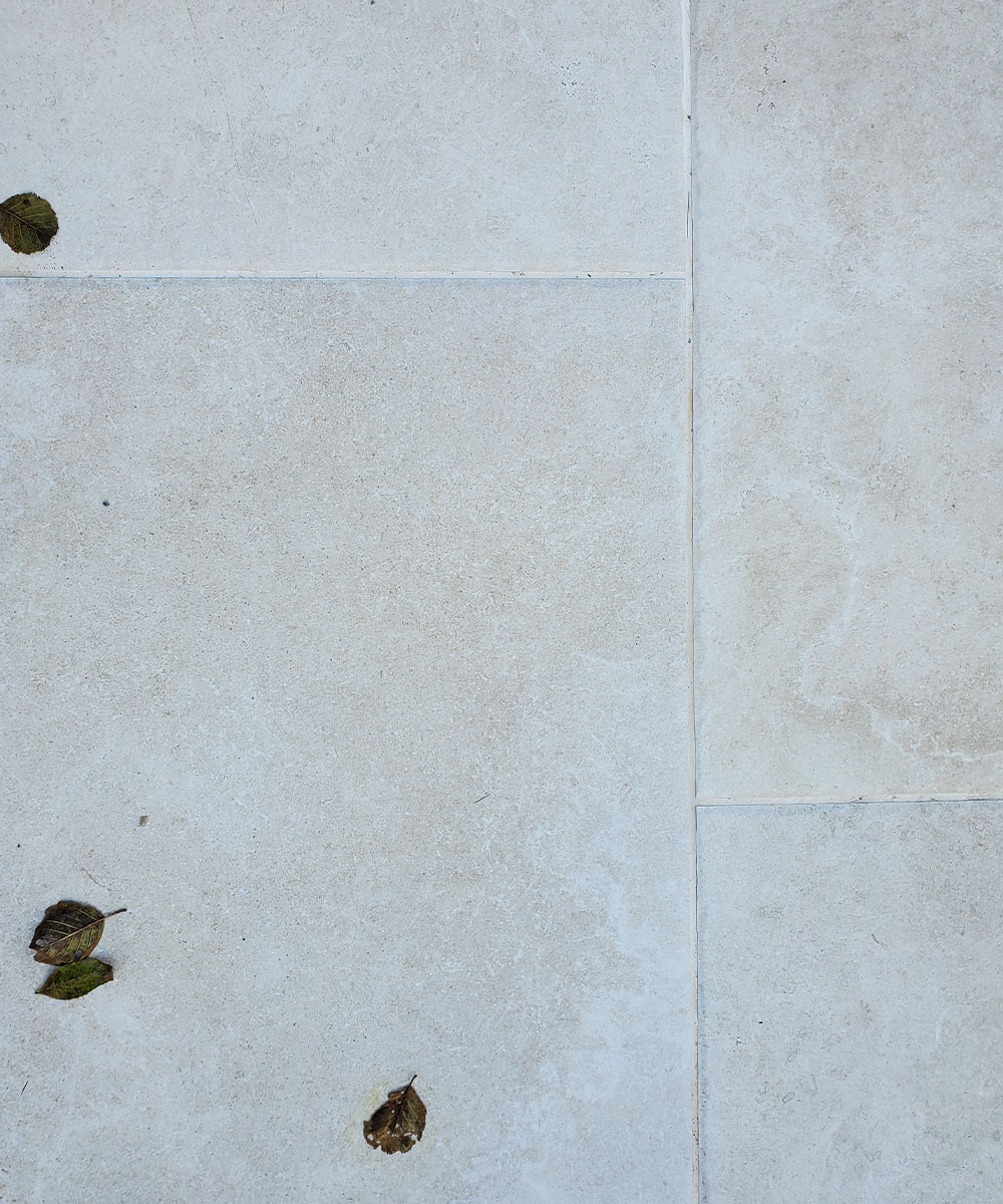 Exbury-White-Porcelain-Paving-Southampton-Hampshire