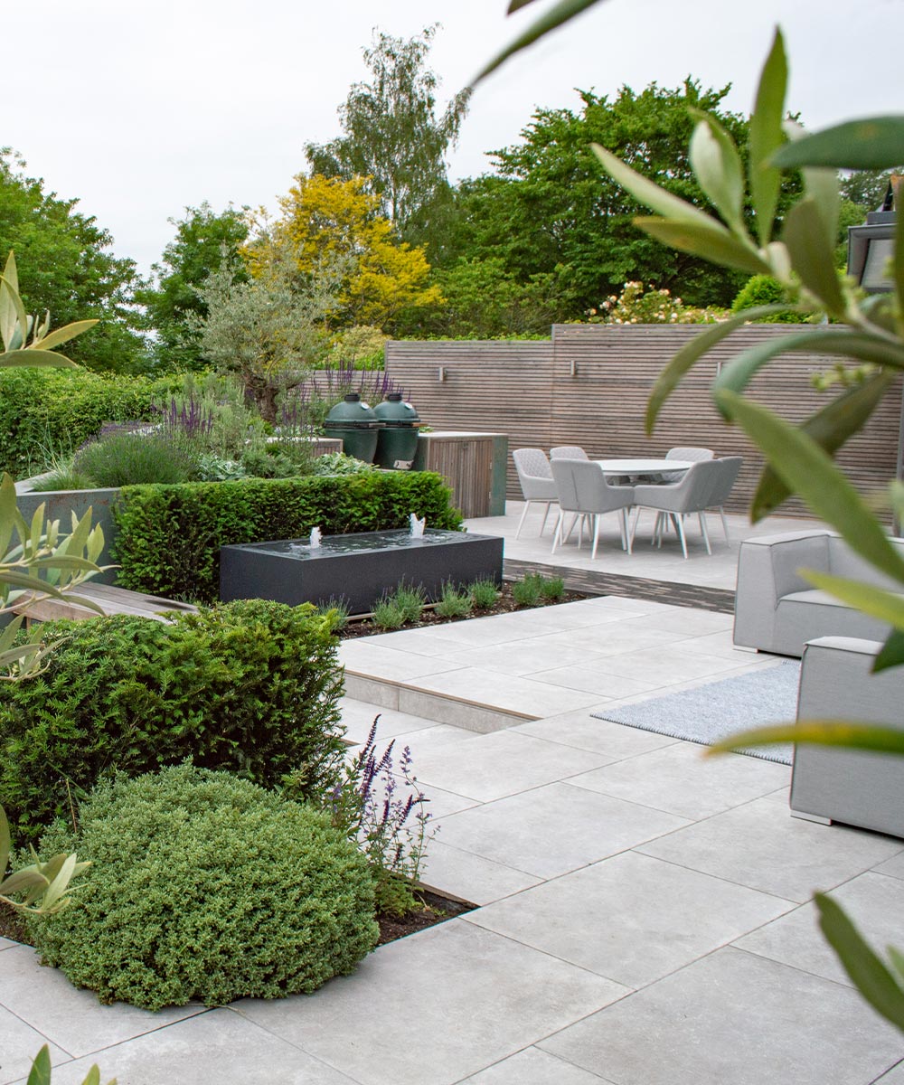 Joe-Savage-Exbury-Grey-Porcelain-Paving-Winchester