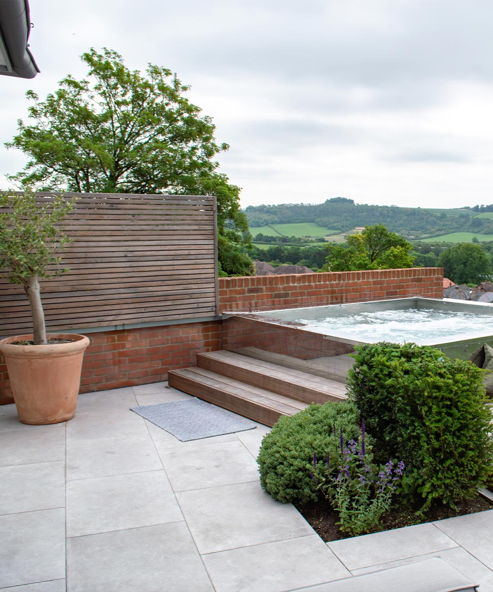 Joe-Savage-Exbury-Grey-Porcelain-Paving-Winchester