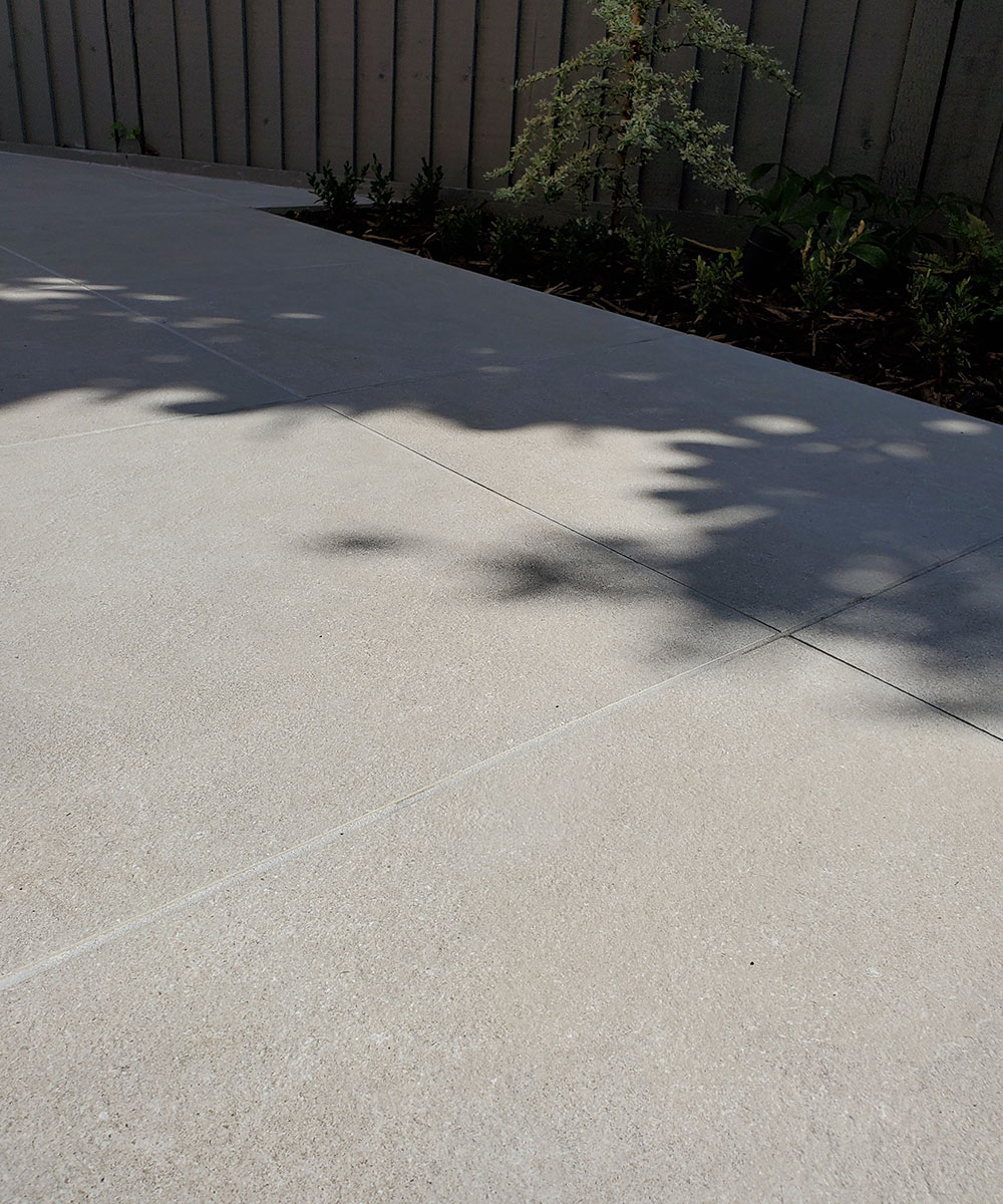 Minstead Grey Porcelain Paving - Image 3