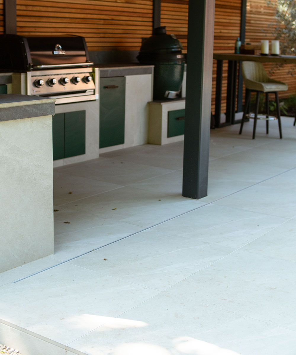 Ipley Beige Porcelain Paving - Image 9