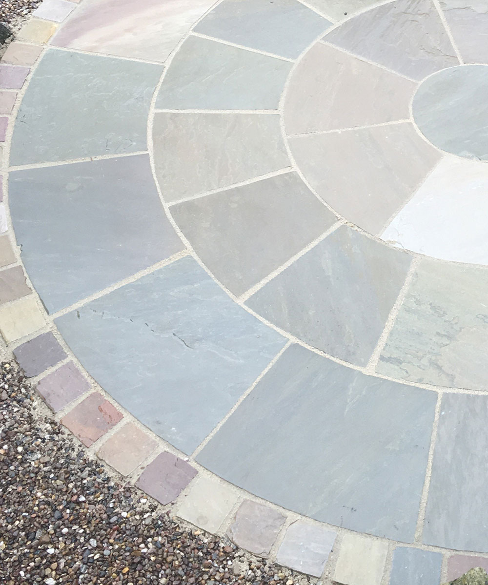 Knightwood Grey Sandstone Circle Patio Kit