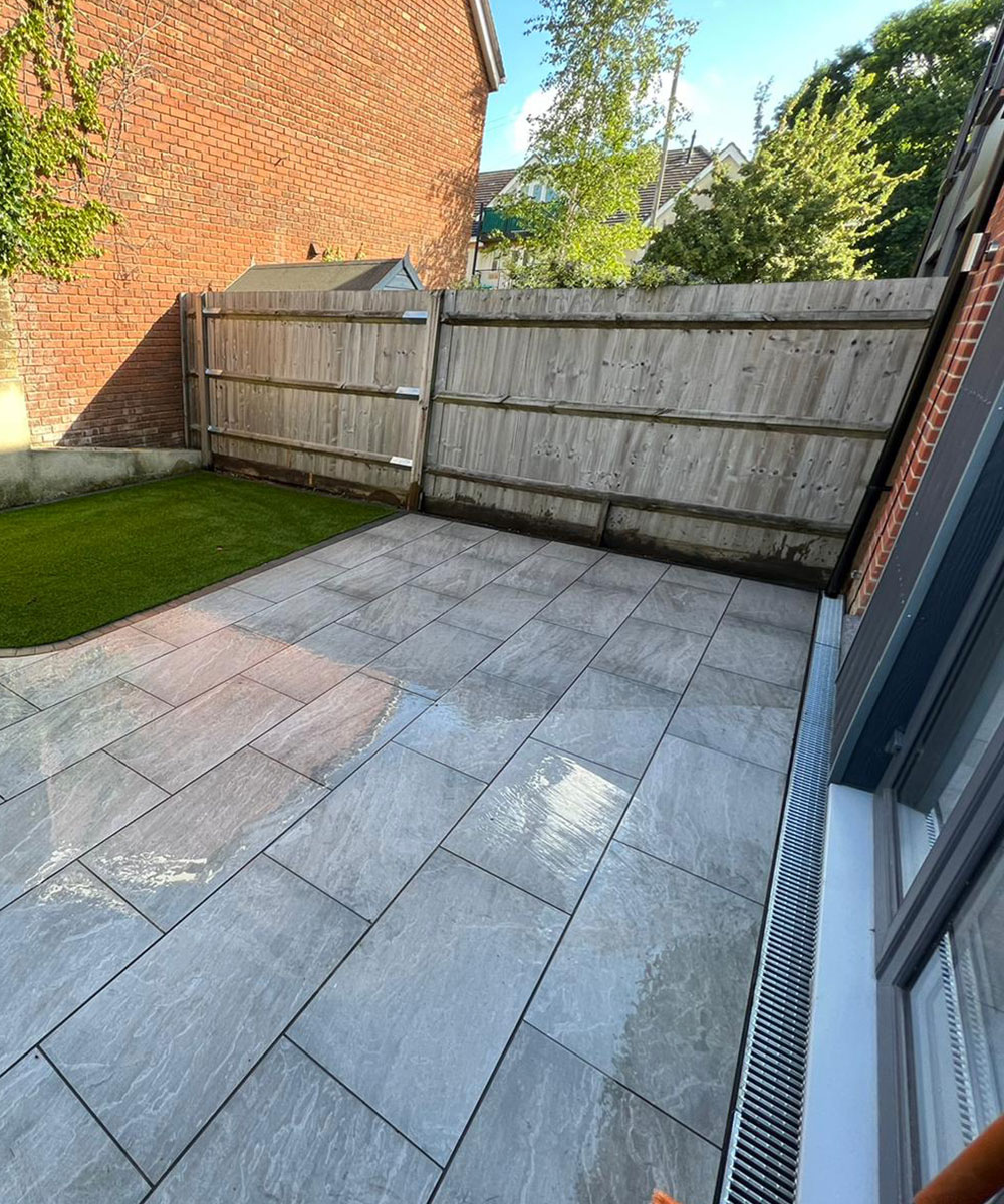 Lyndhurst-Grey-by-Quality-Paving-New-Forest