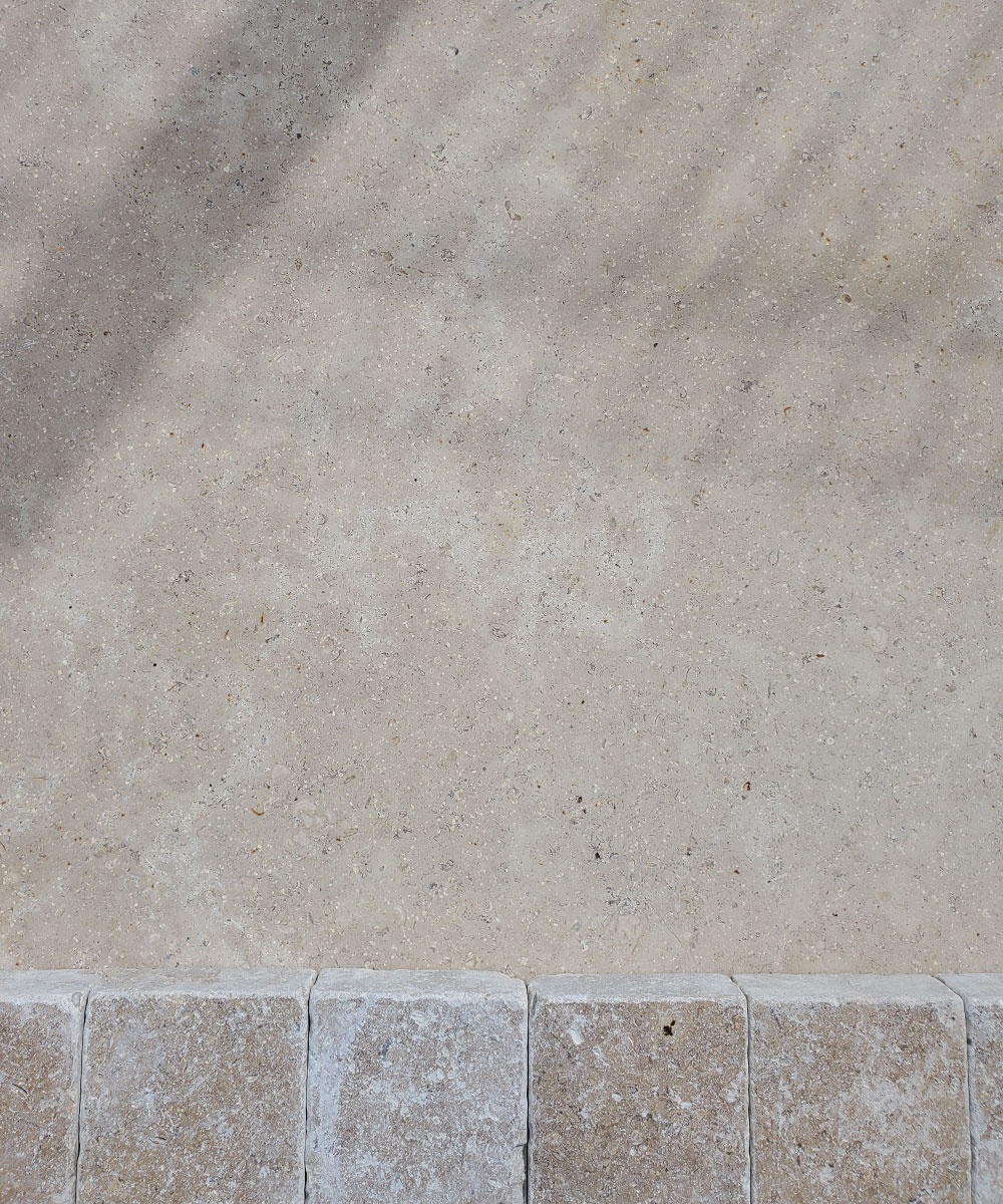 Lymington-Beige-Egyptian-Limestone-Setts-100x100