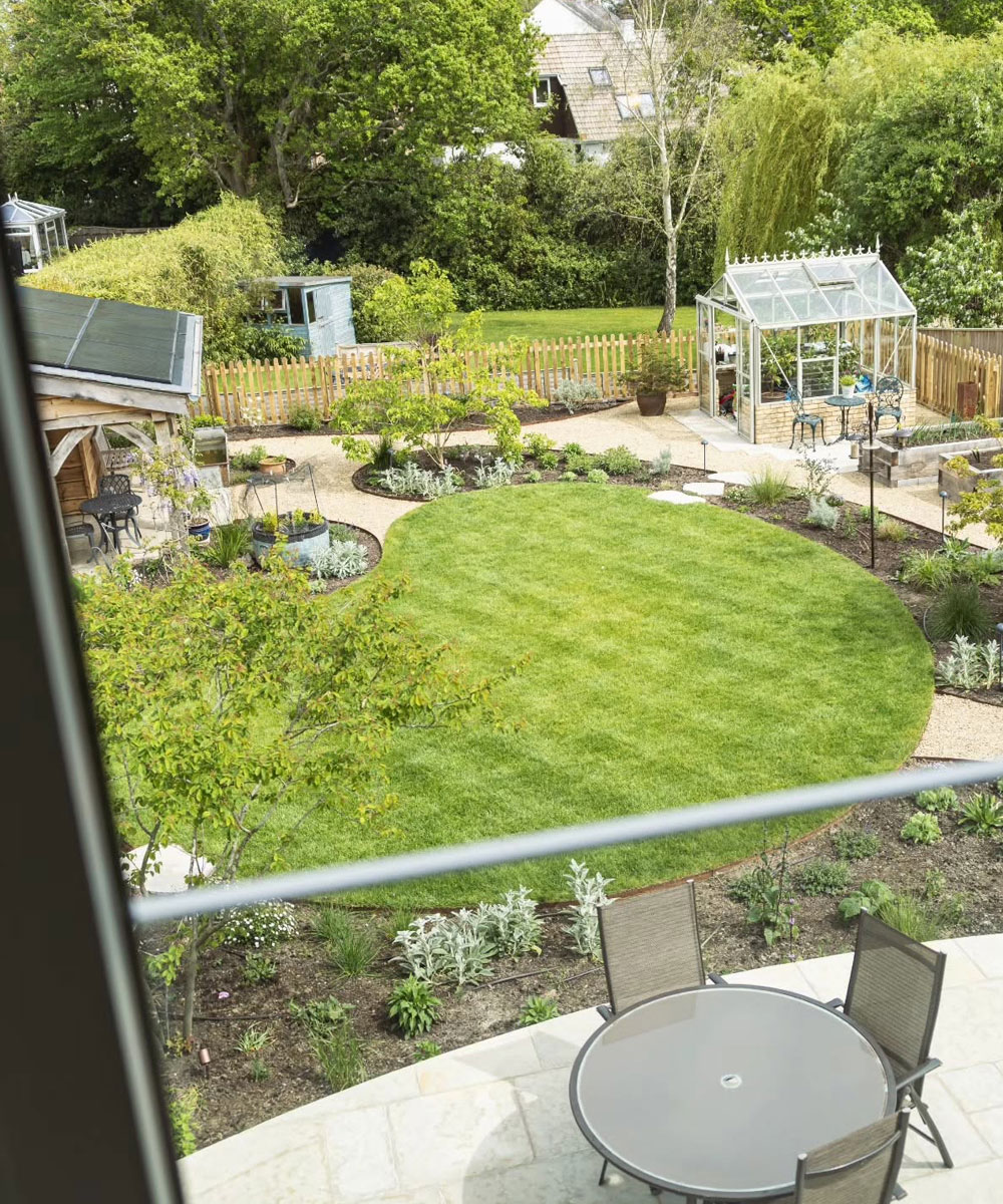 Portmore Limestone Paving Milford on Sea Garden