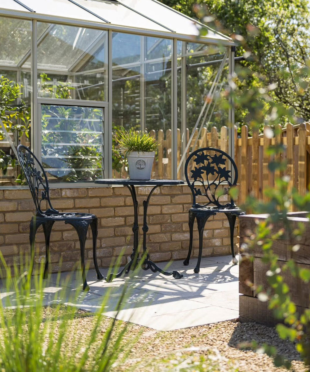 Portmore Limestone Paving Milford on Sea Garden