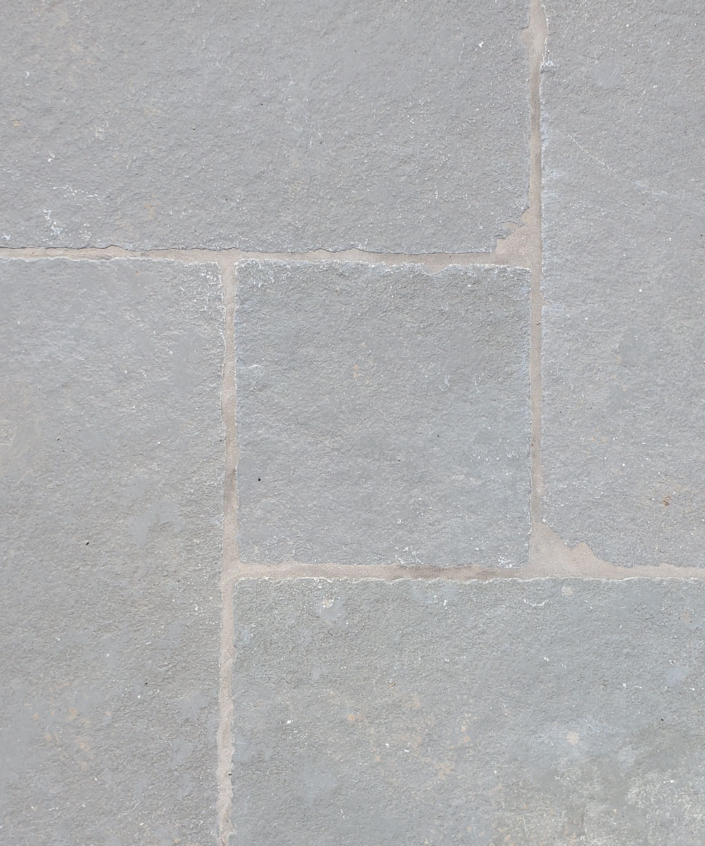 Chatmohr Limestone Paving Hampshire Antique Grey Limestone