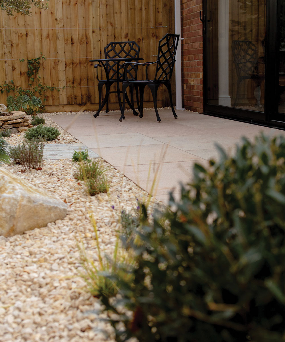 Lymington-Dune-Limestone-Blissford-Pavers-Southampton-Med-Garden