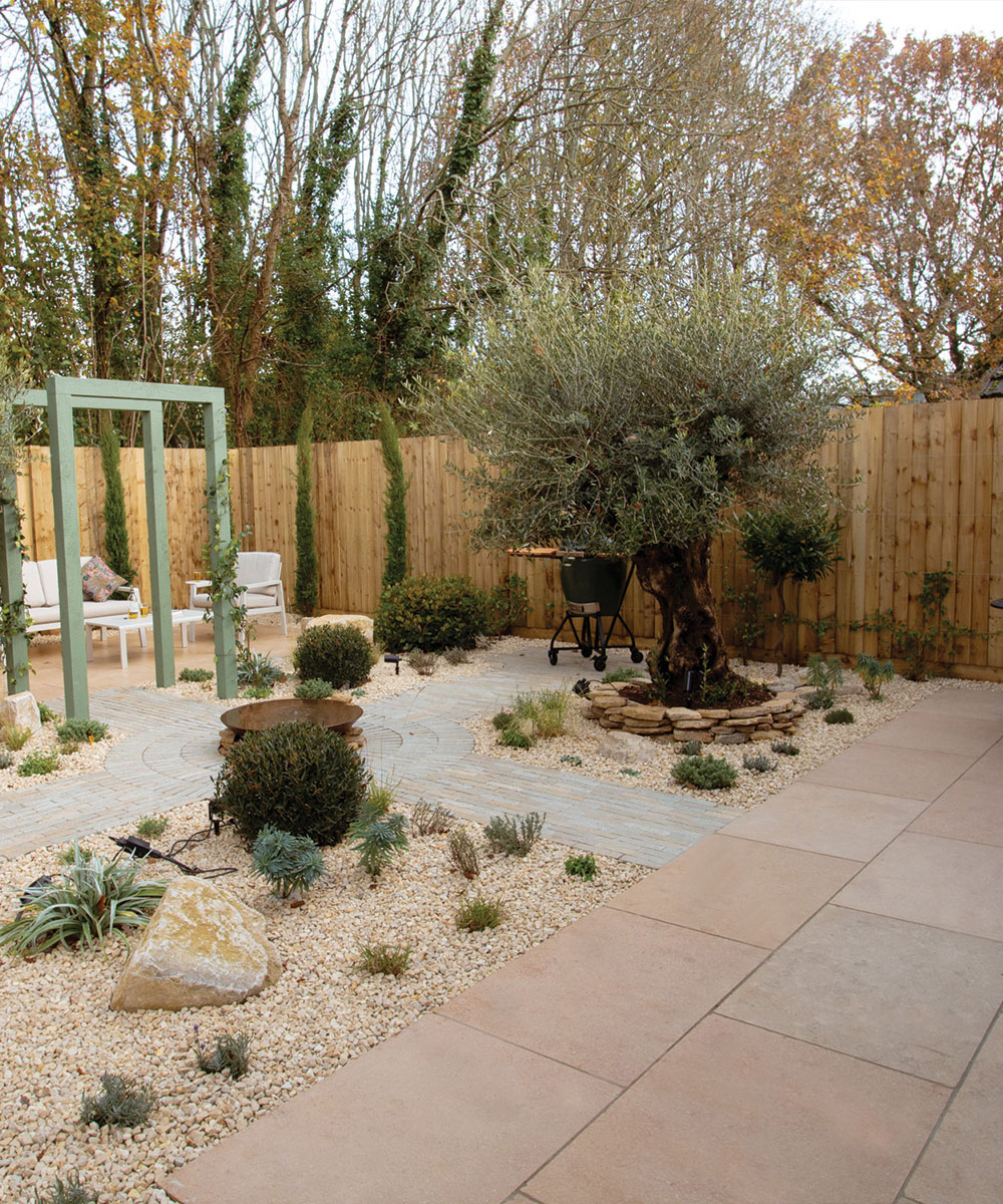 Lymington-Dune-Limestone-Blissford-Pavers-Southampton-Med-Garden