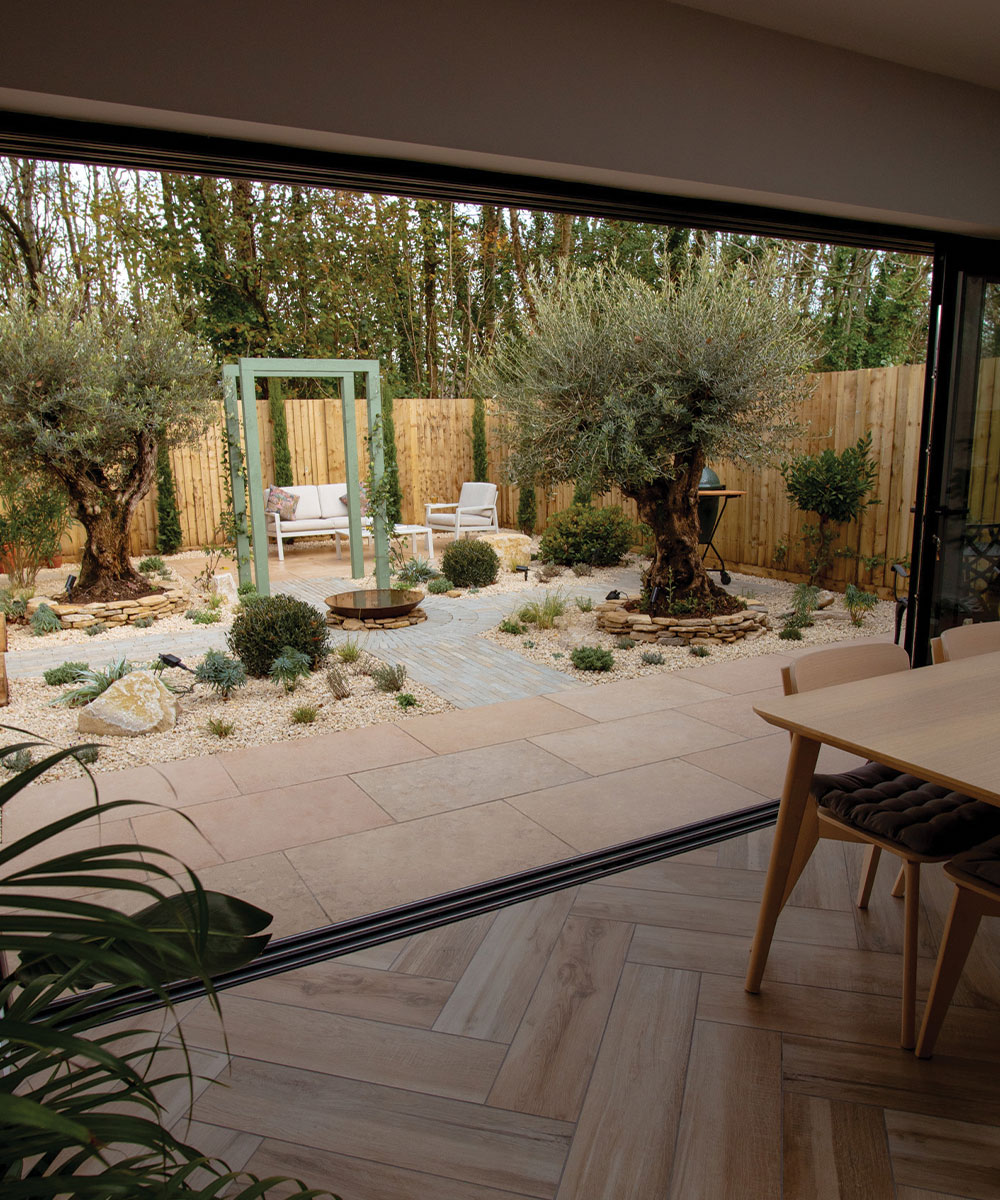 Lymington-Dune-Limestone-Blissford-Pavers-Southampton-Med-Garden