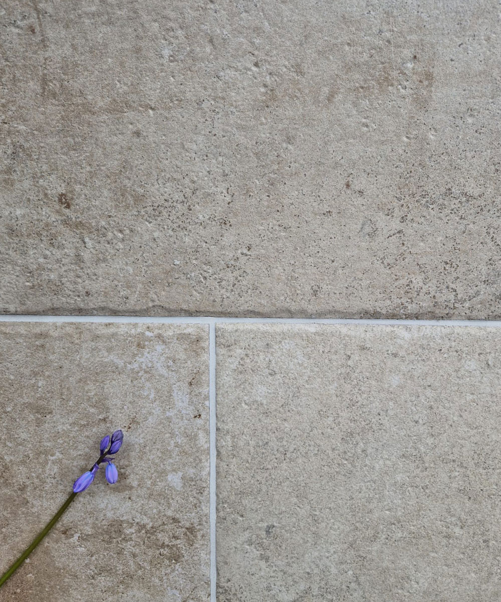 Hordle Old Beige Porcelain Paving Hampshire