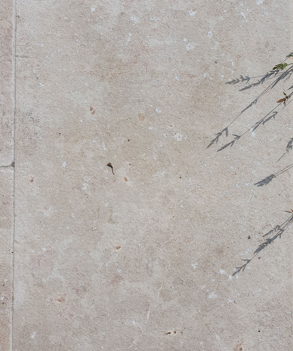 Lymington-Dusk-Limestone-Paving-Jura-Beige