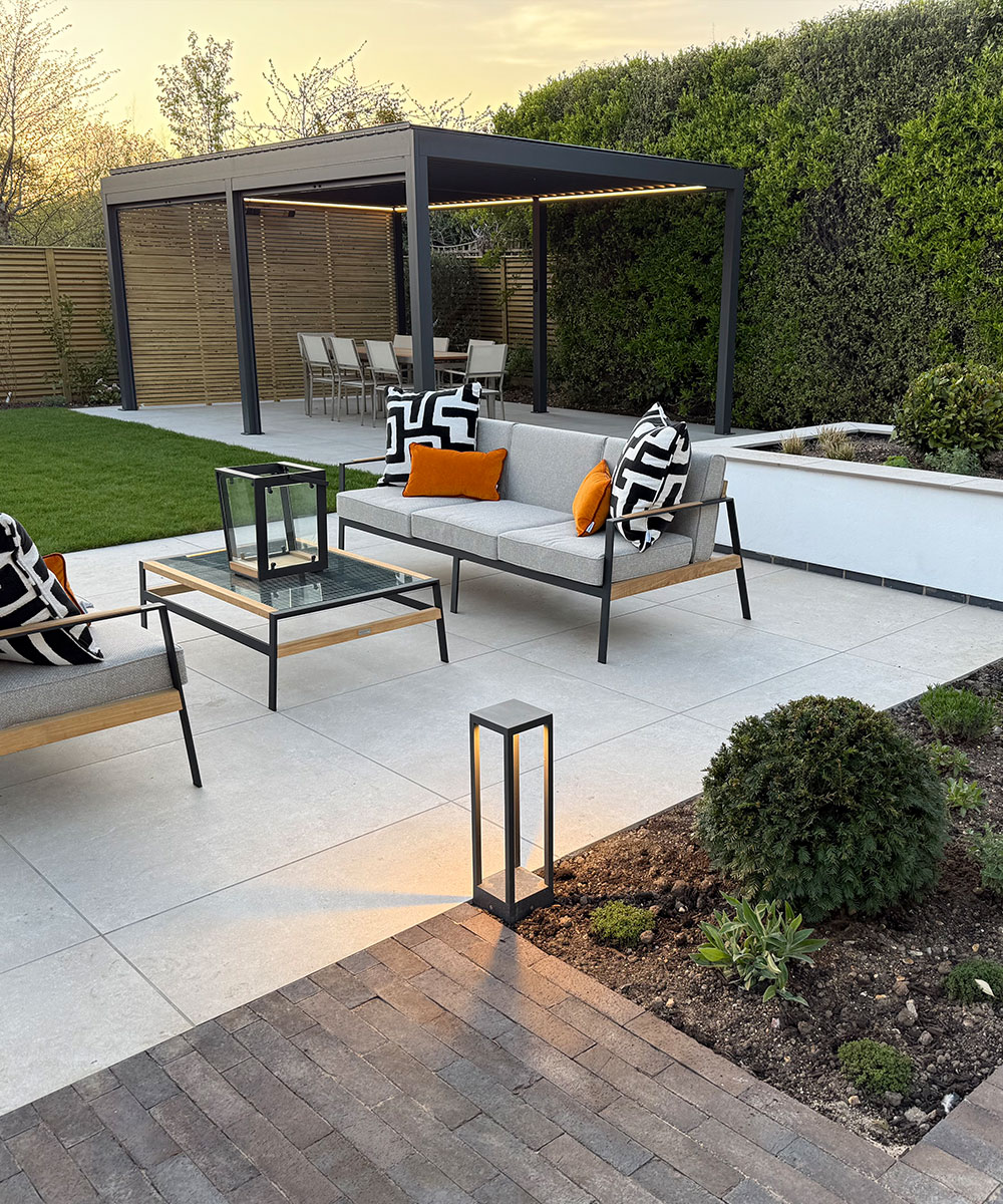 Newtown Beige 1m x 1m Large Format Outdoor Tiles