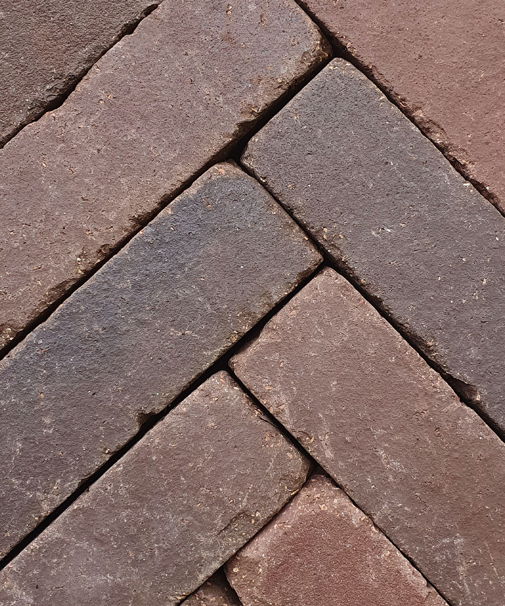 Downton-Clay-Pavers-Close-Up-Herringbone