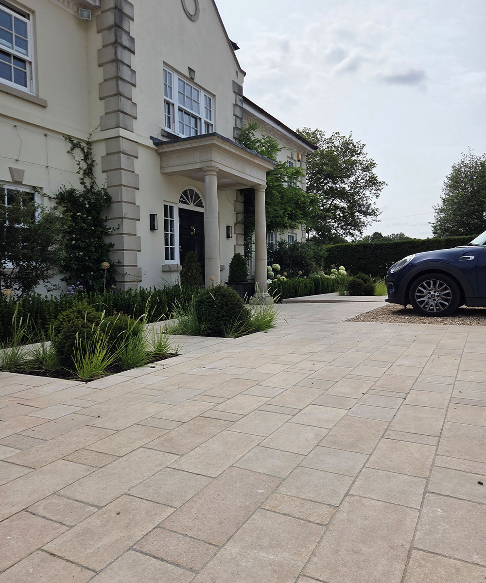 Lymington Dune Limestone Courtsetts Driveway Setts