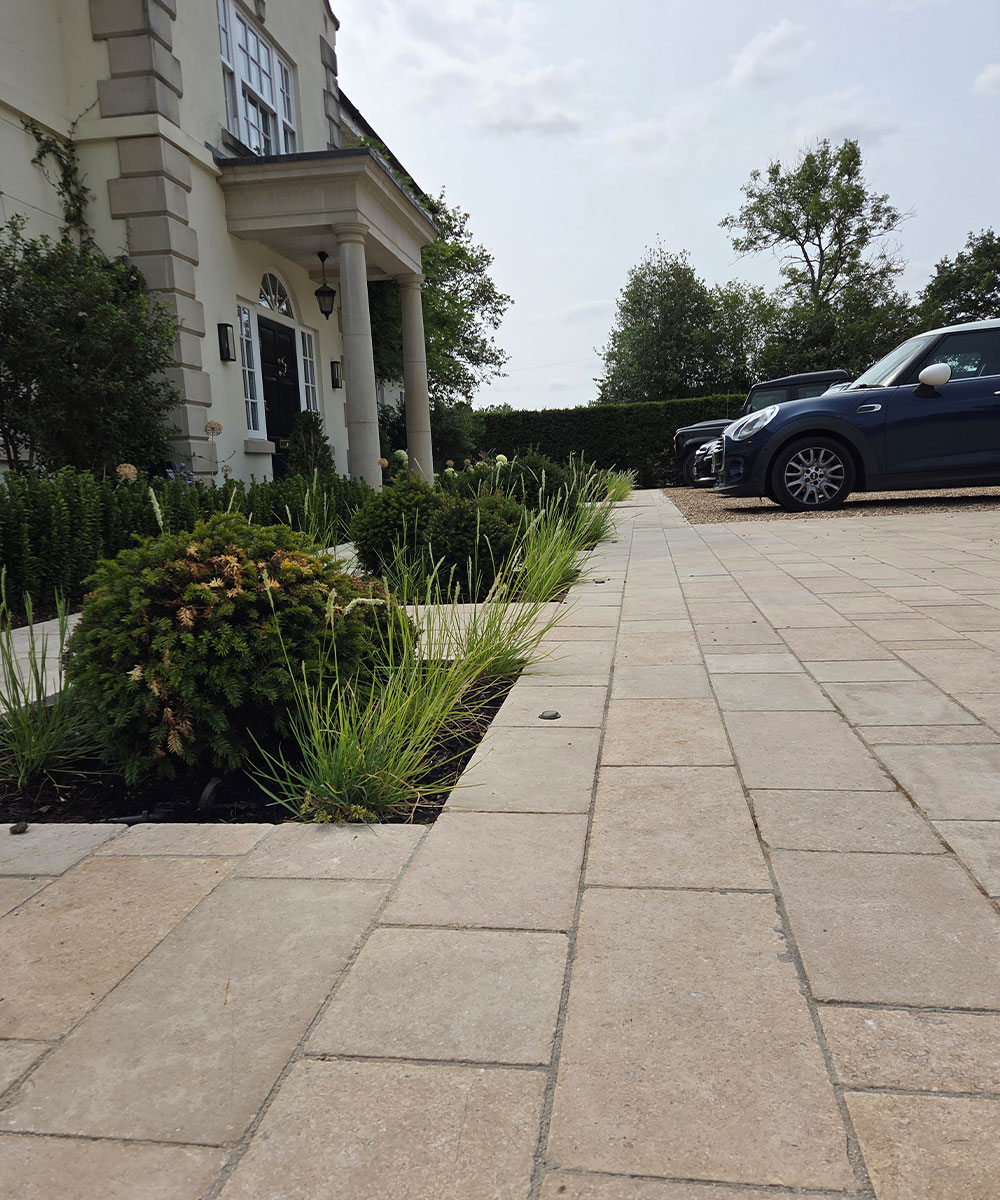 Lymington Dune Limestone Courtsetts Driveway Setts