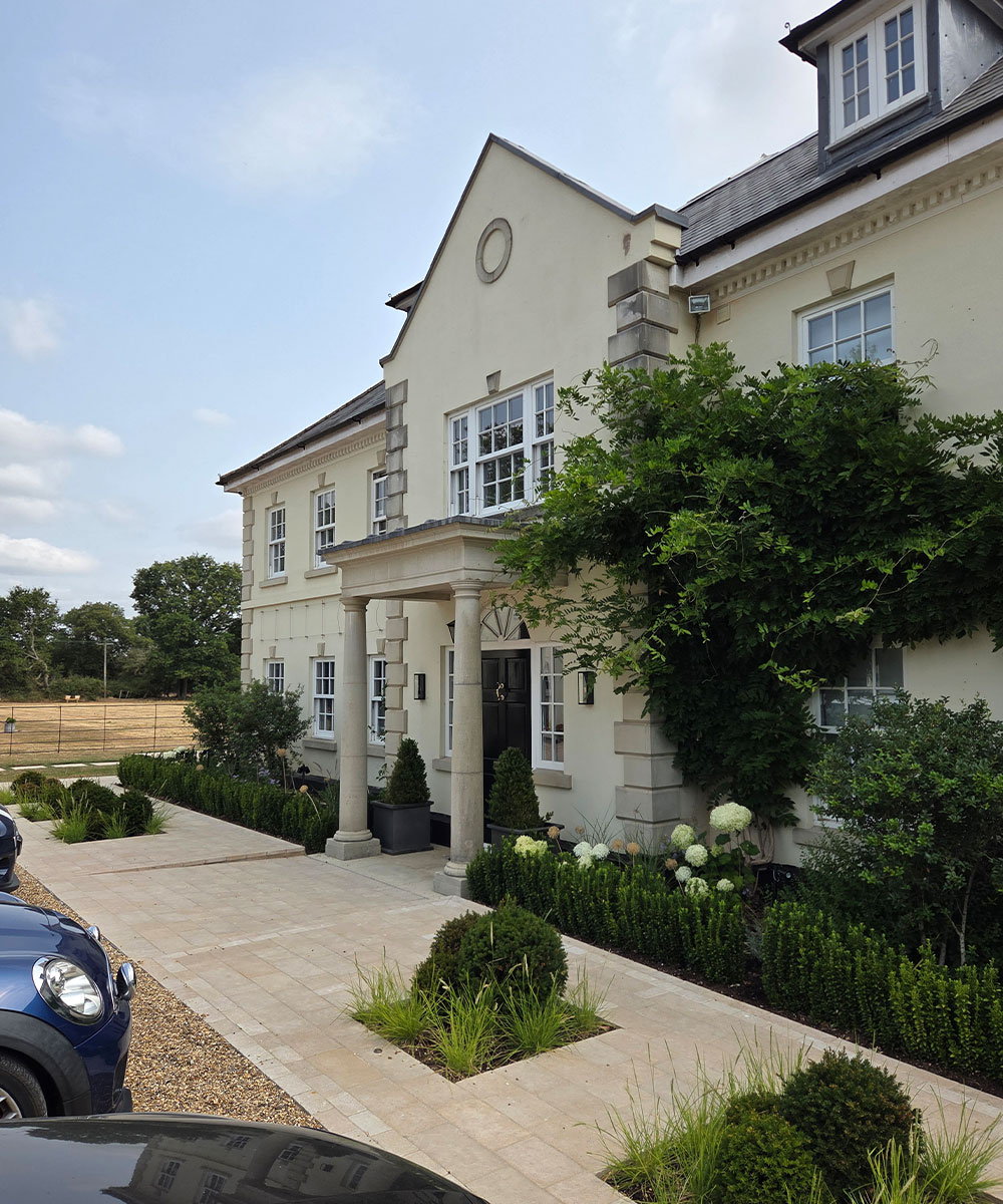Lymington Dune Limestone Courtsetts Driveway Setts