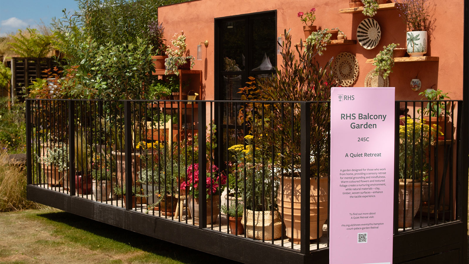 Lymington-Dusk-Limestone-RHS-Hampton-Court-2025