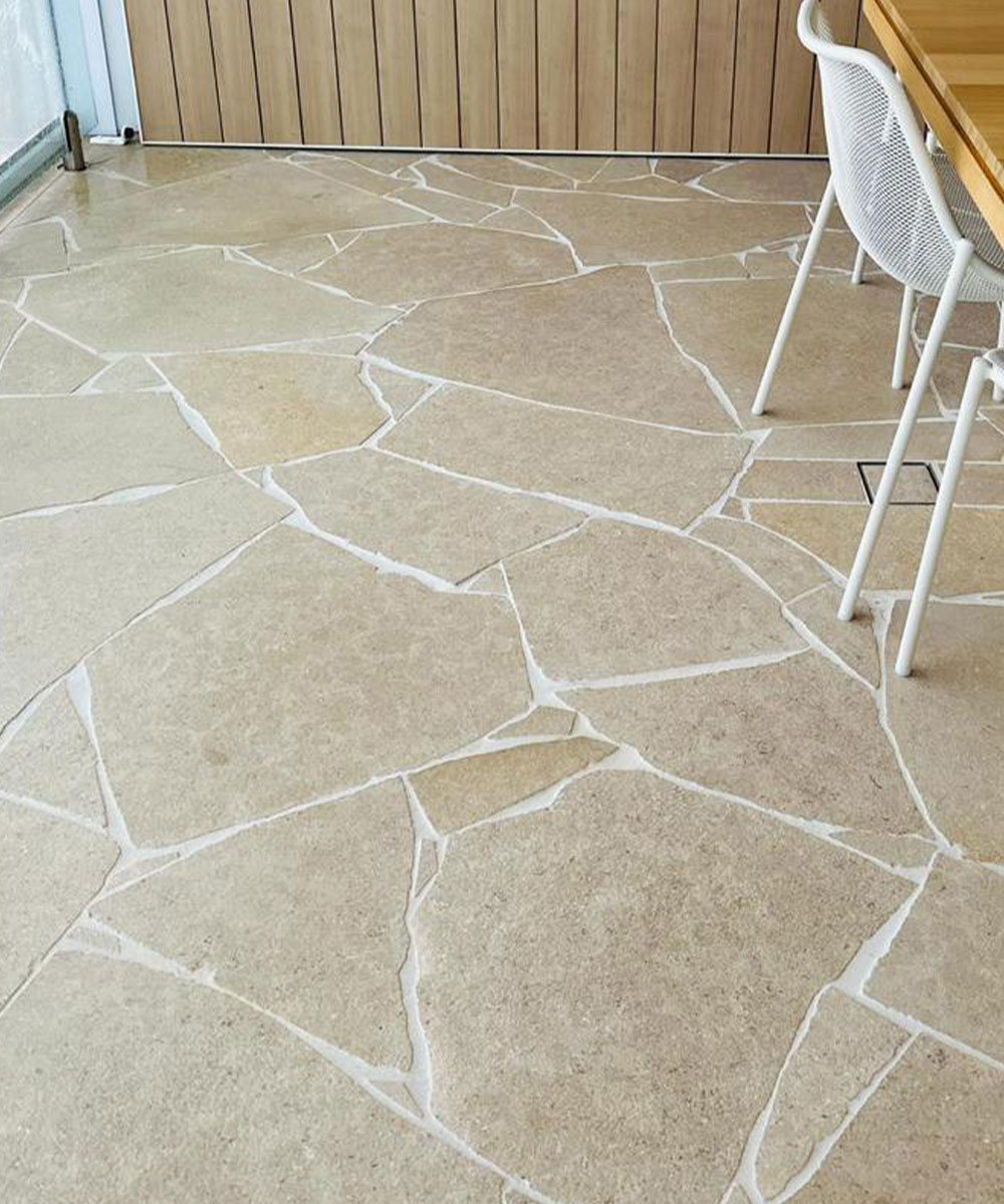 Lymington Dune Limestone Organic Paving - Image 2